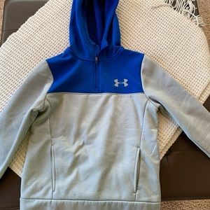 Youth medium under armour sweatshirt